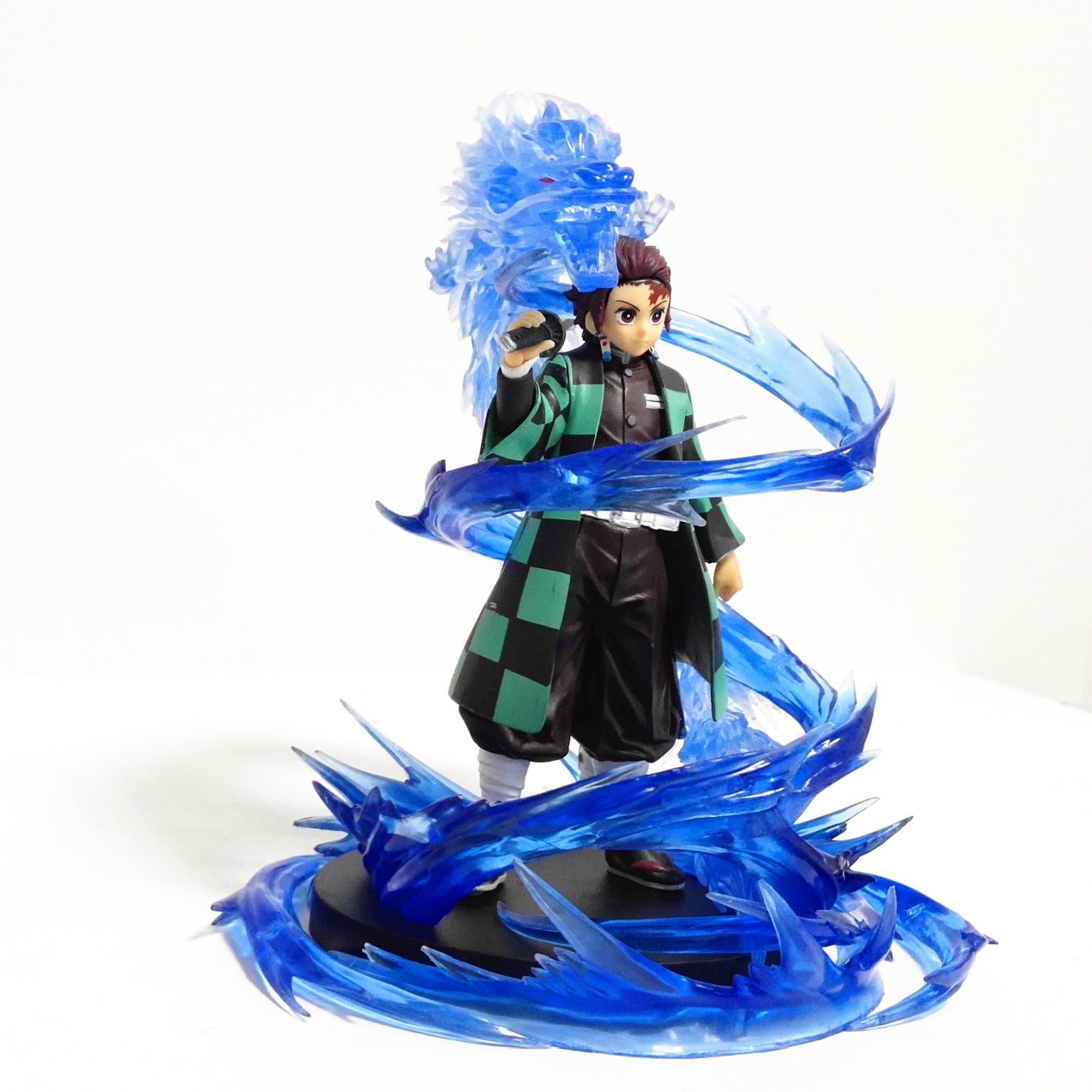 dragon slayer figurine